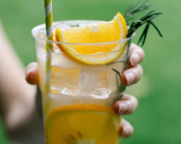 Qué es un vaso reutilizable de festival